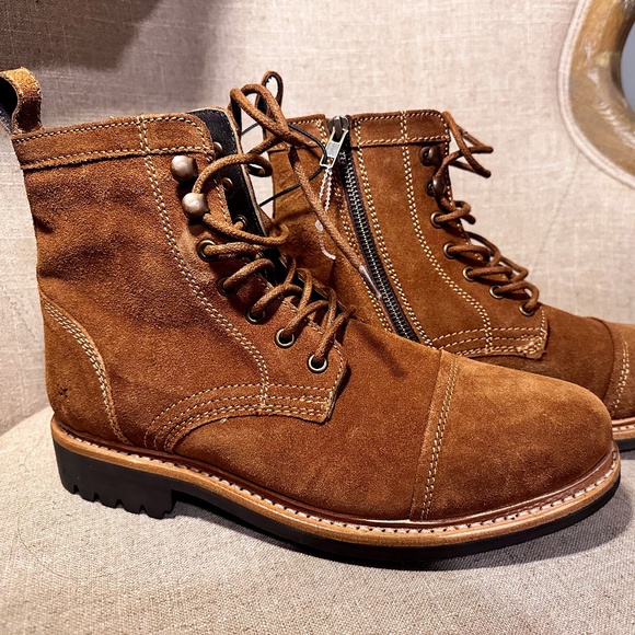 FRYE AND CO. Other - Brand New! Mens Frye Russell Lace-Up Suede Boots w side zipper in tan S-8